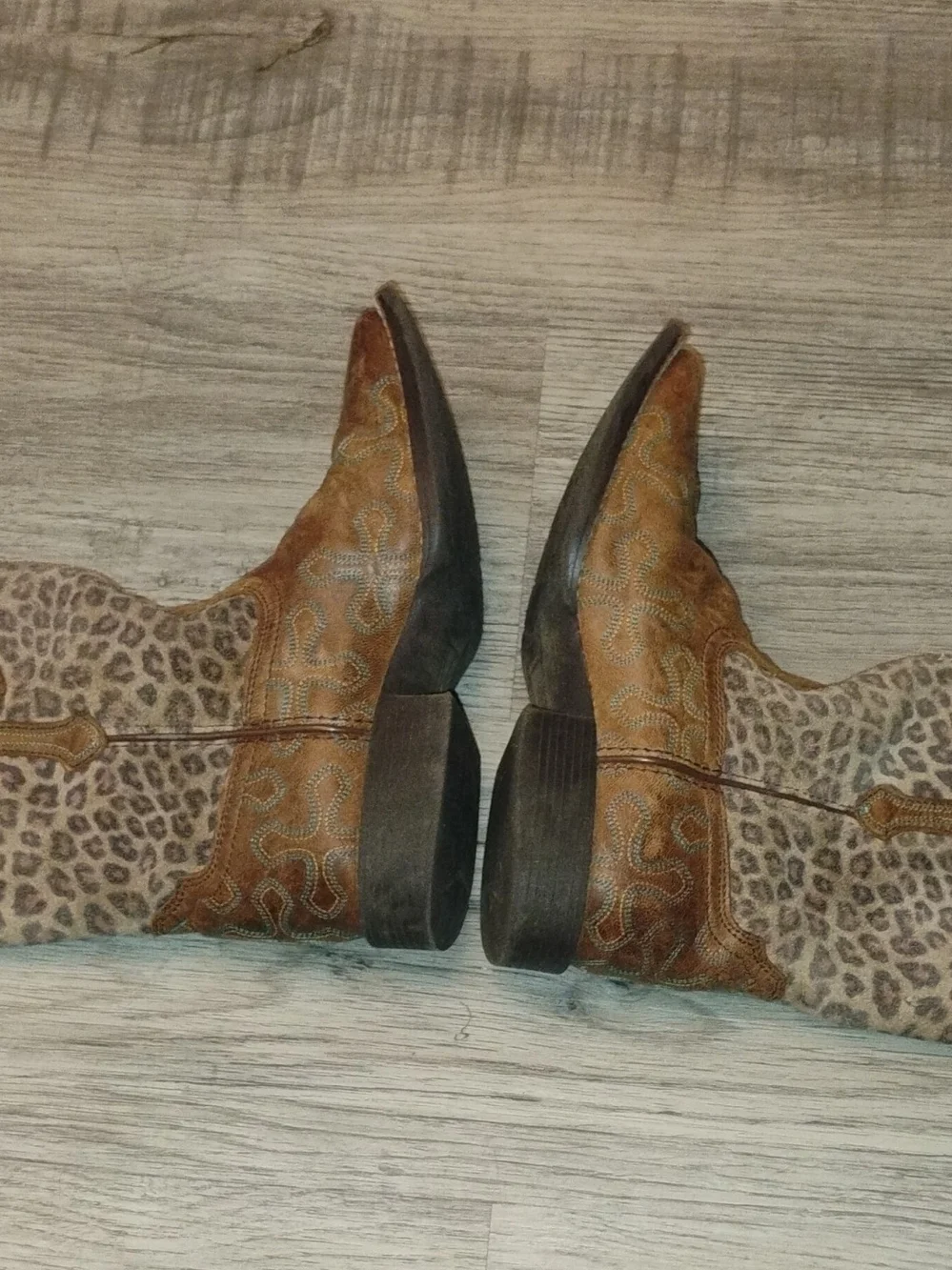Ariat brown leather